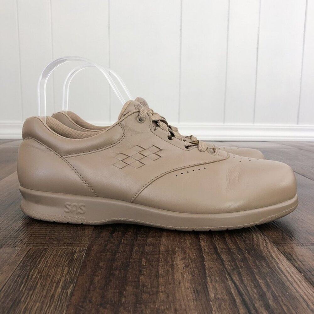 SAS Free Time Walking Shoe Lace Up Sneaker Size 9 Narrow Mocha Beige 72686043